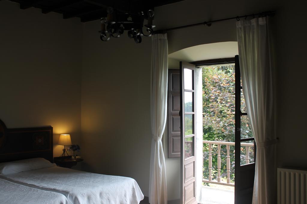 Hotel Palacio Conde Toreno Salas  Bilik gambar